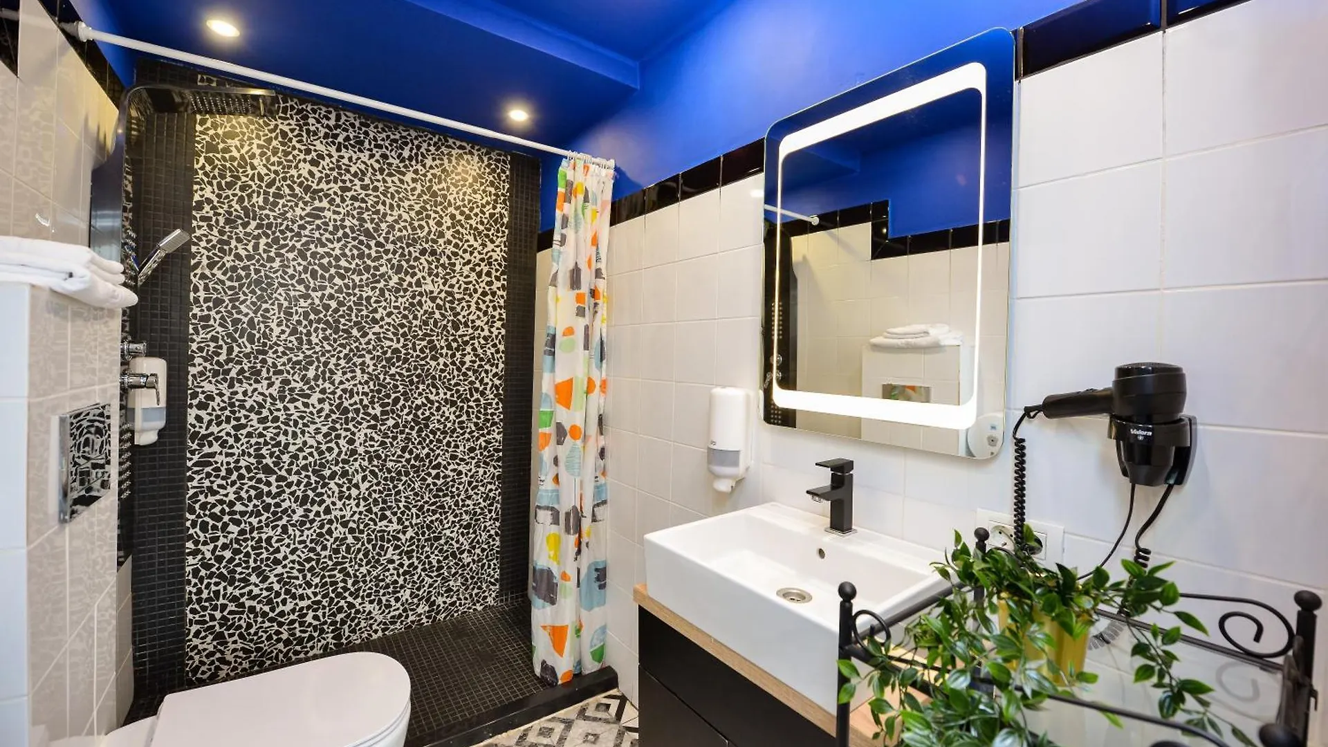 Unirii Suites Бухарест 0*,